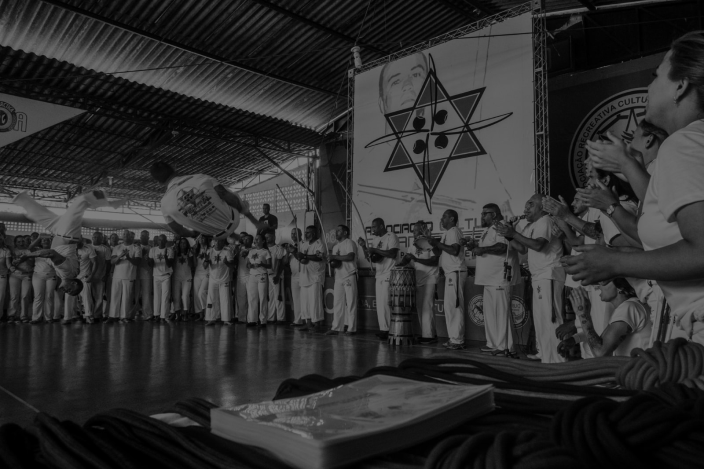 Foto jogo de capoeira, Sobre A Associação Cultural Gingado Capoeira
